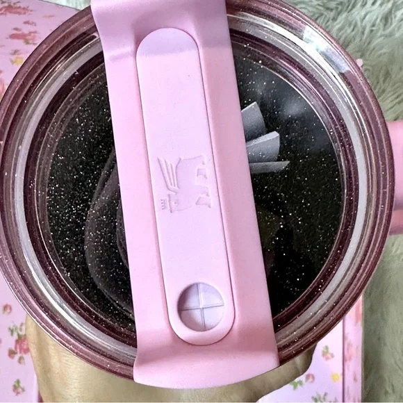 NEW Stanley x LoveShackFancy Ibiza Sunset 40oz Quencher H2.0 FlowState Tumbler - Picture 12 of 14